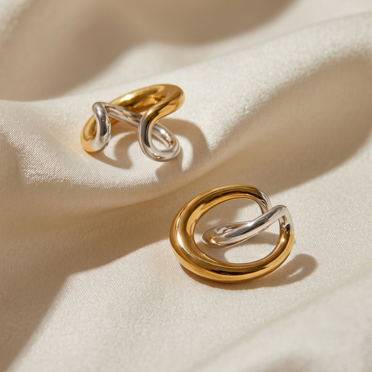 NODULUS DUAL-COLOR EAR CUFFS