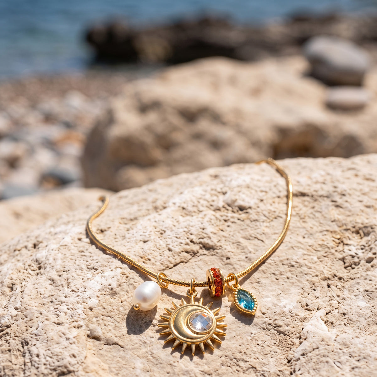 SOL GOLD PENDANT
