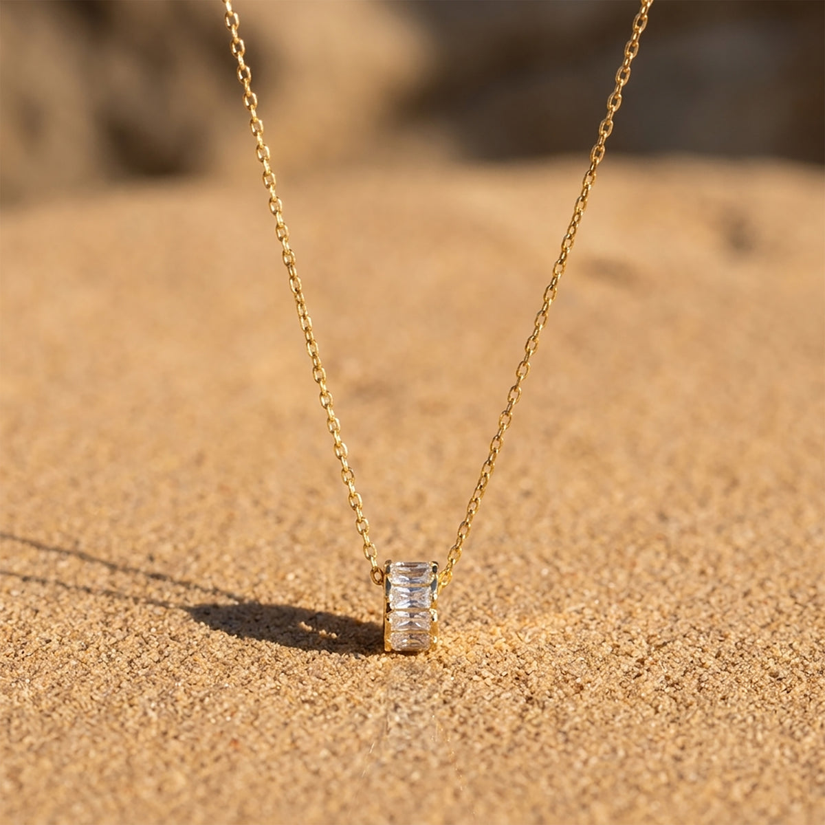VISTA GOLD PENDANT