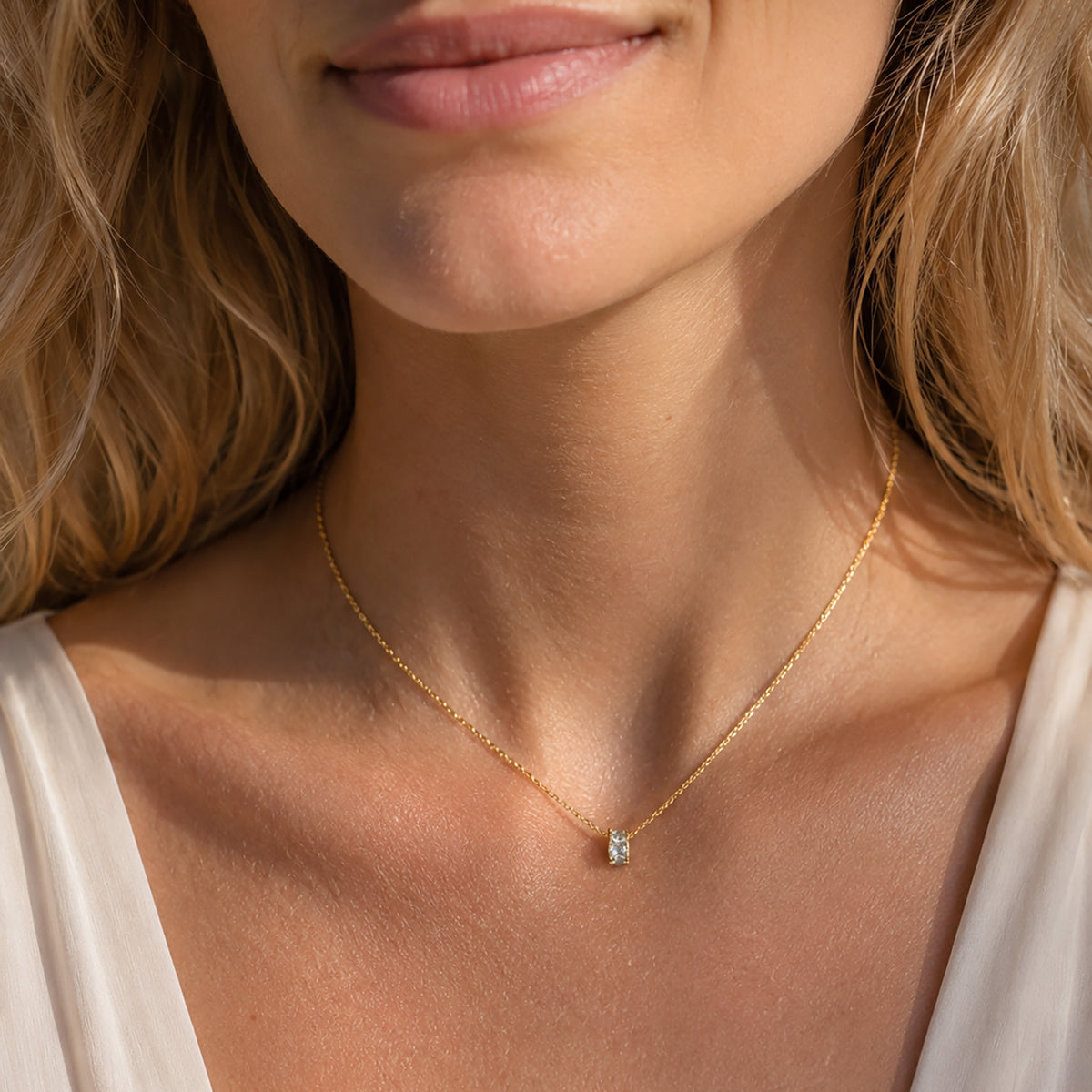 VISTA GOLD PENDANT