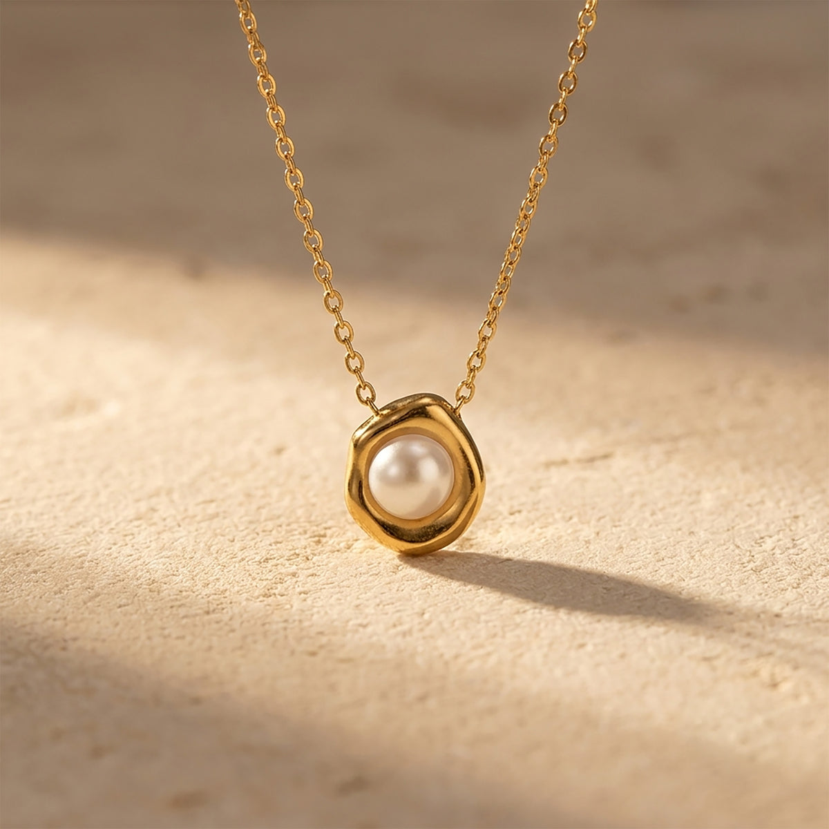 SOL MARGARITA GOLD PEARL NECKLACE