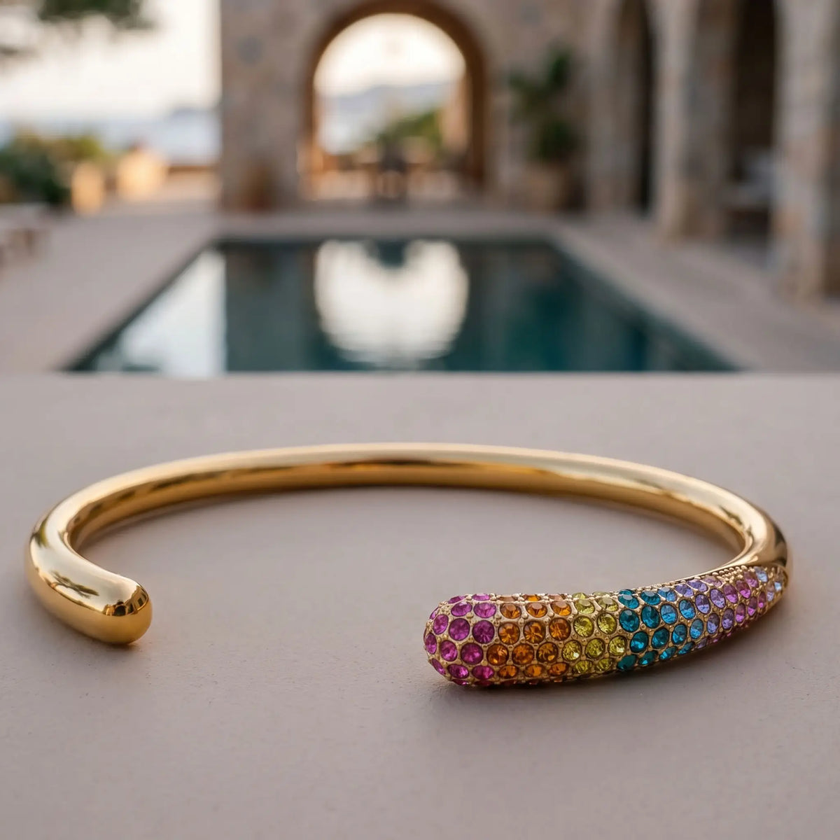 OCCASUS GOLD MULITICOLOR BANGLE