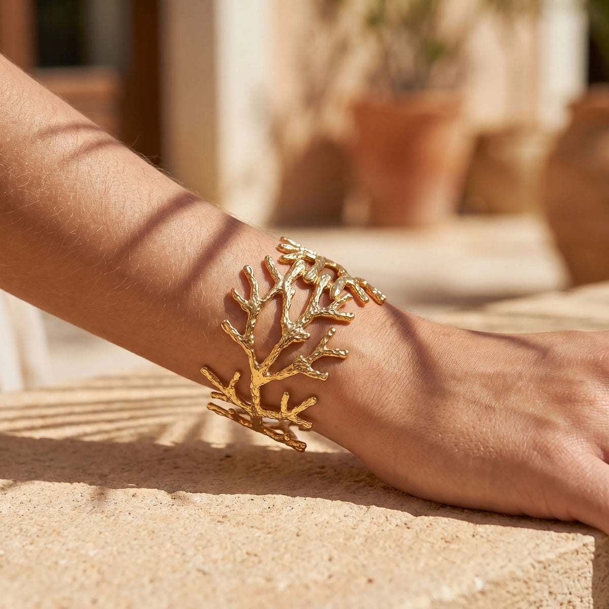 CORALI GOLD OPEN CUFF